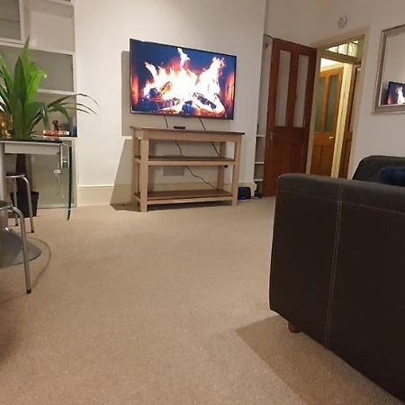 Walk To London Bridge En Suite Apartment With Kitchen Exterior foto