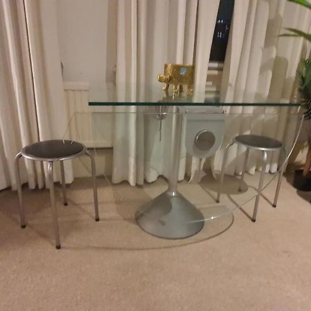 Walk To London Bridge En Suite Apartment With Kitchen Exterior foto