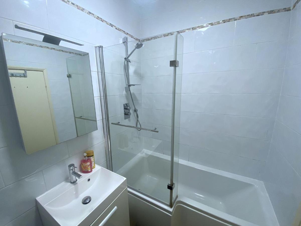 Walk To London Bridge En Suite Apartment With Kitchen Exterior foto