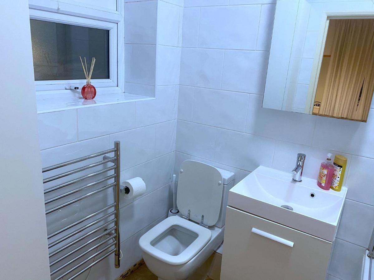 Walk To London Bridge En Suite Apartment With Kitchen Exterior foto